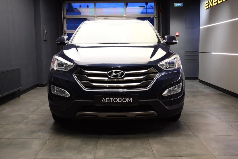 Автомобиль Hyundai Santa Fe III поколение (DM) 2.2d AT 4WD (197 л.с.) Comfort Синий 2014 с пробегом 73 594 км
