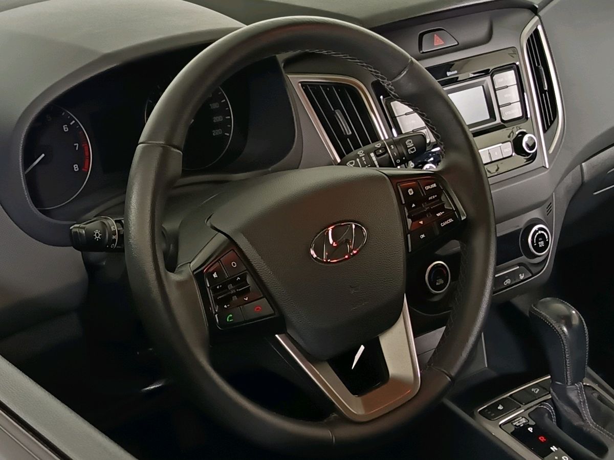 Автомобиль Hyundai Creta I [рестайлинг] 2.0 AT (149 л.с.) Travel + Advanced Серый 2021 с пробегом 108 116 км