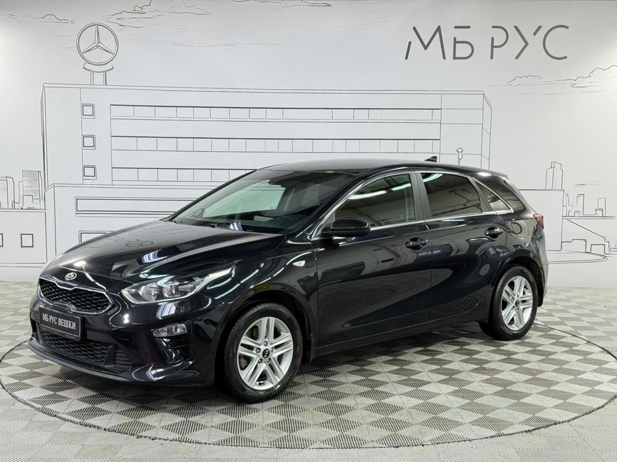Автомобиль Kia Ceed III поколение 1.6 AT (128 л.с.) Luxe Чёрный 2021 с пробегом 42 645 км