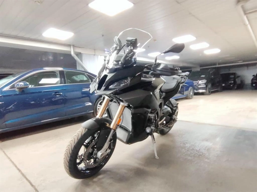 Мотоцикл BMW Motorrad S 1000 XR II поколение S 1000 XR Base Чёрный 2022