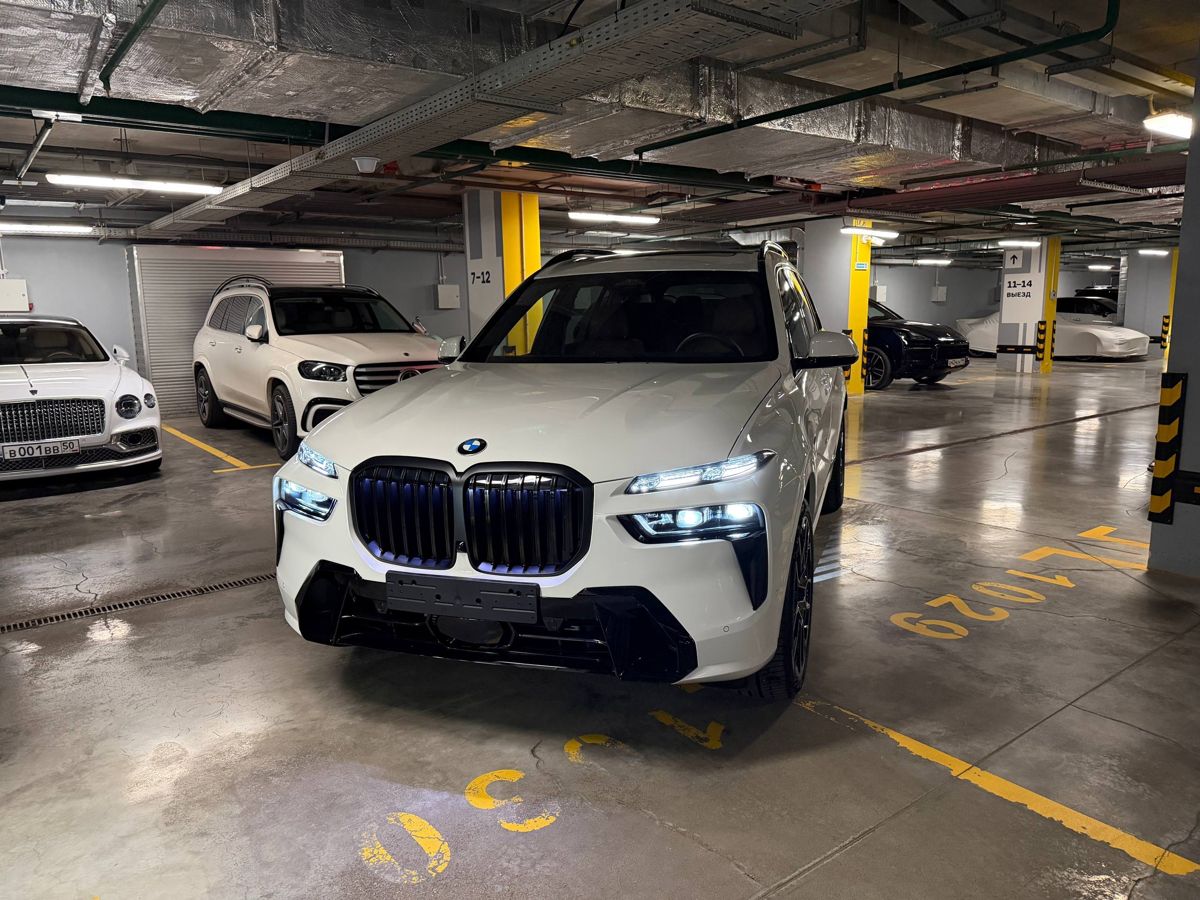 BMW X7 I (G07) [рестайлинг] 3.0 AT 4WD (381 л.с.) M Sport Pro Белый 2025 