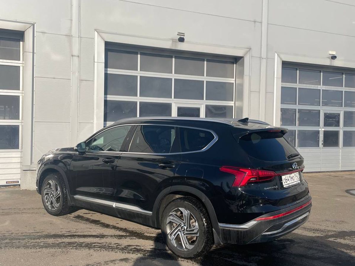 Автомобиль Hyundai Santa Fe IV (TM) [рестайлинг] 2.5 AT 4WD (180 л.с.) Prestige Чёрный 2021 с пробегом 87 919 км