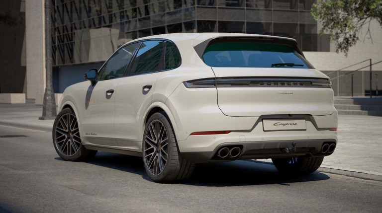 Автомобиль Porsche Cayenne III [рестайлинг] 3.0 AT 4WD (353 л.с.) Black Edition Серый 2025 