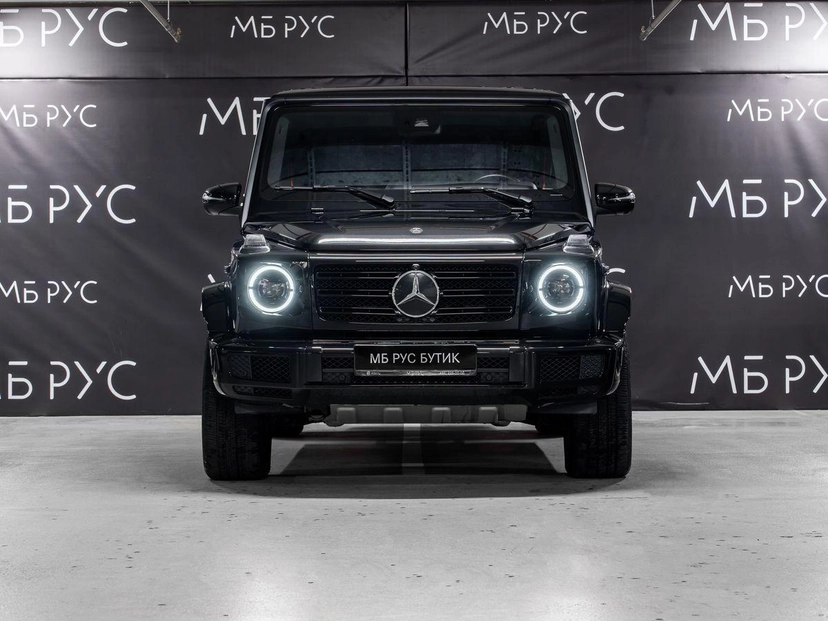 Автомобиль Mercedes-Benz G-Класс III поколение (W463) 500 4.0 AT 4Matic (422 л.с.) Base Чёрный 2020 с пробегом 73 050 км