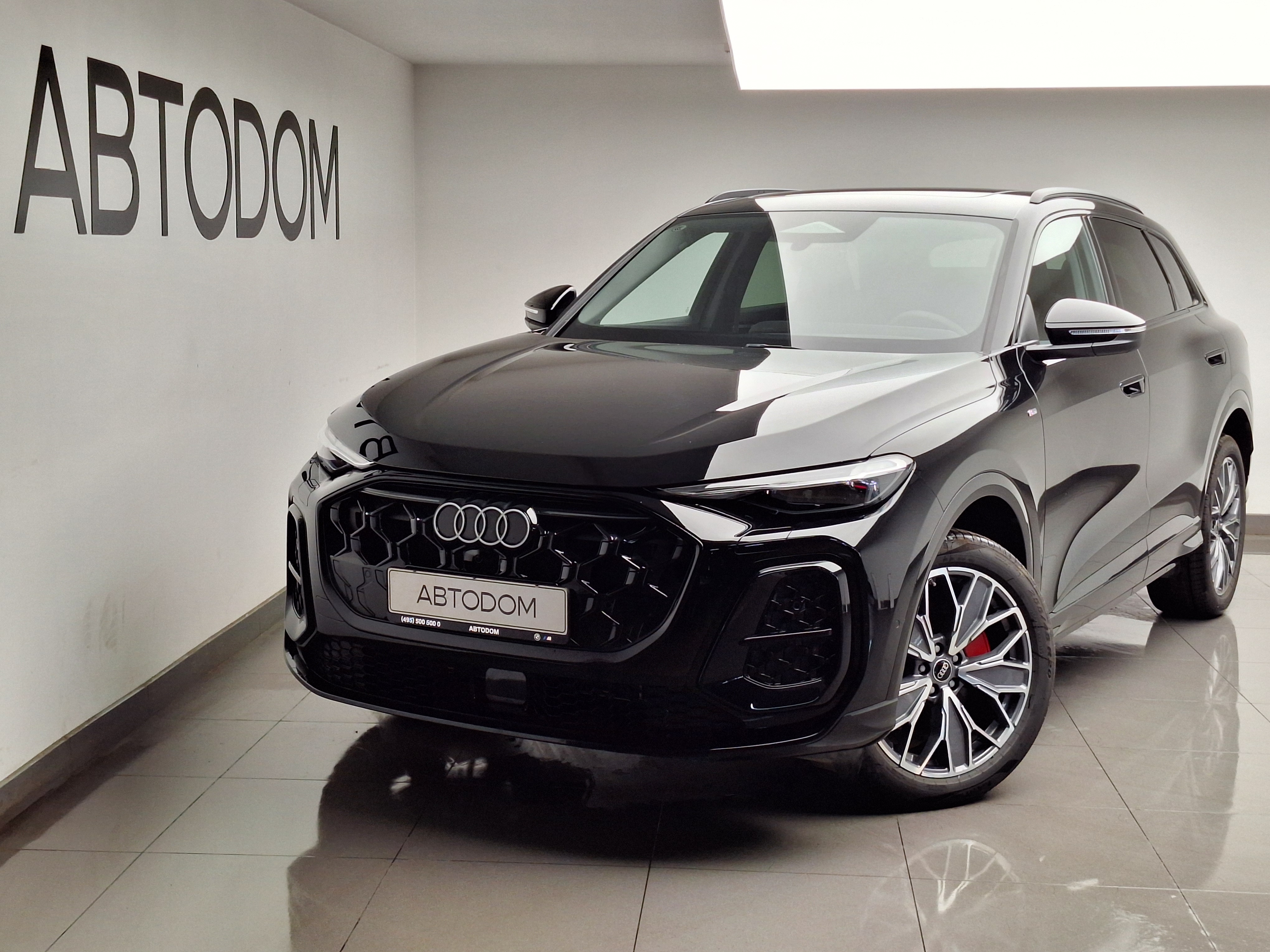Audi Q5 III поколение (GU) 2.0 AMT 4WD (204 л.с.) 40 TFSI Quattro Чёрный 2026 