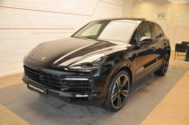 Автомобиль Porsche Cayenne III поколение 3.0 AT 4WD (340 л.с.) Base Черный 2022