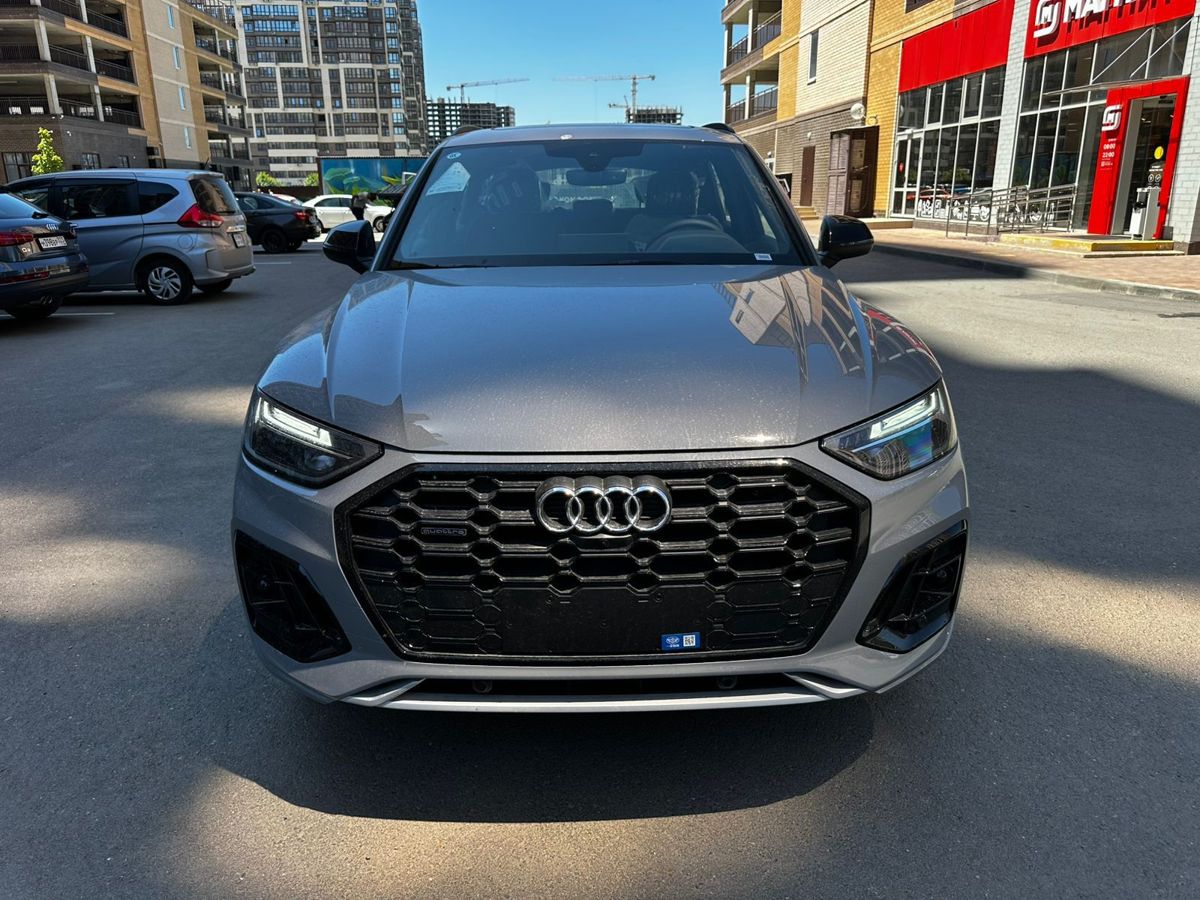 Автомобиль Audi Q5 II (FY) [рестайлинг] 2.0 AMT 4WD (245 л.с.) Premium Edition Серый 2025 