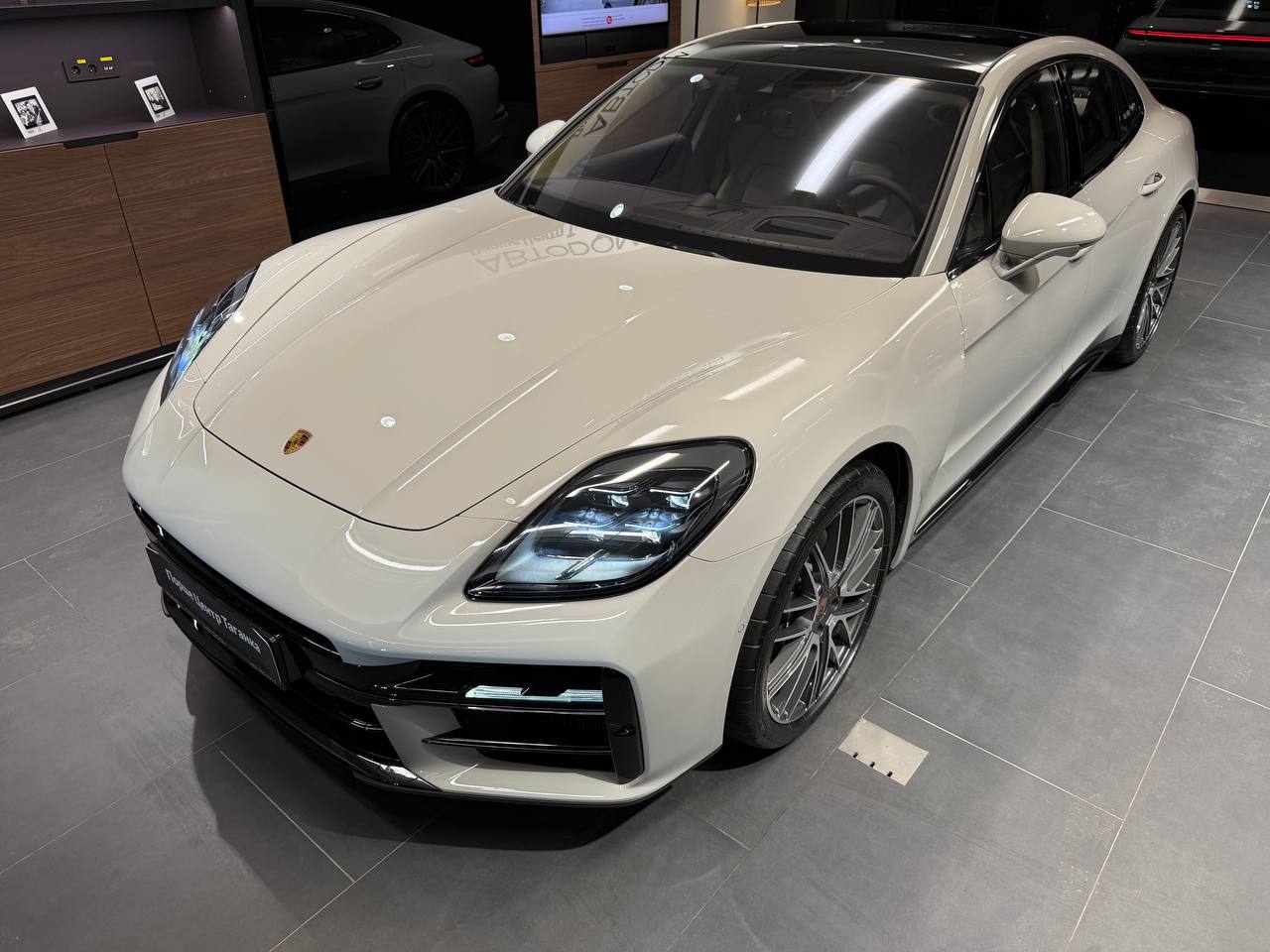 Автомобиль Porsche Panamera III поколение 4 2.9 AMT 4WD (353 л.с.) 4 Серый  