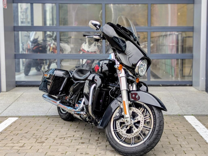 Мотоцикл Harley-Davidson FLHT 1745 Electra Glide I поколение FLHT 1745 Electra Glide Base Чёрный 2019 с пробегом 19 476 км