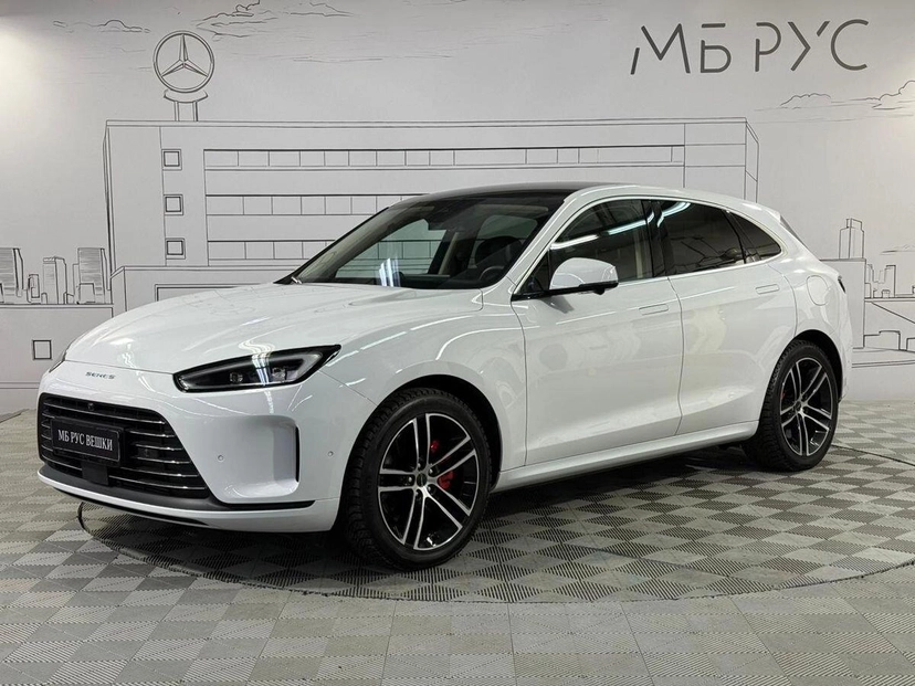 Автомобиль Seres M5 I поколение 1.5hyb AT 4WD (487 л.с.) Premium Белый 2024 с пробегом 21 765 км