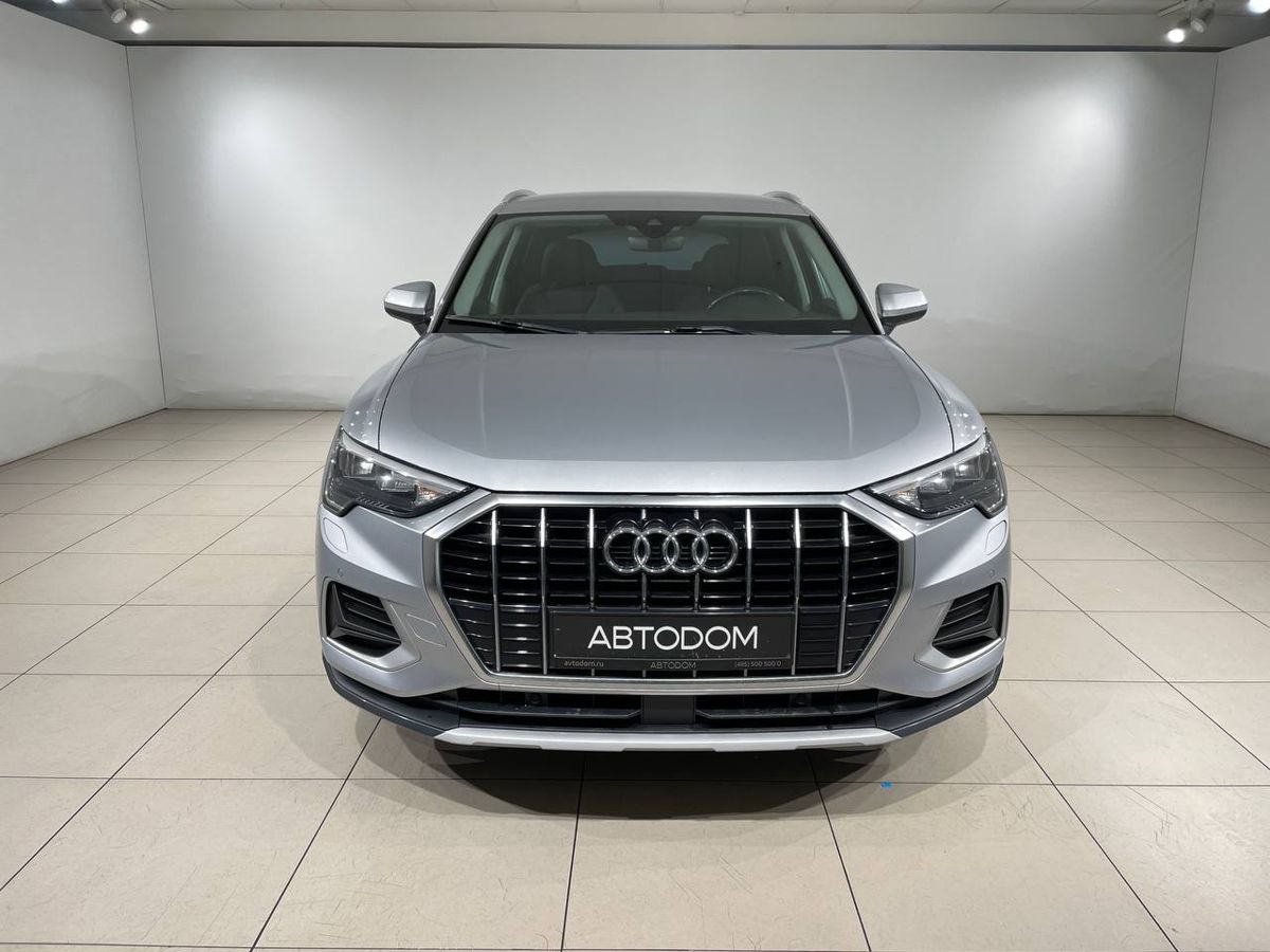 Автомобиль Audi Q3 II поколение (F3) 1.5 AMT (150 л.с.) S line Серебристый 2019 с пробегом 124 597 км