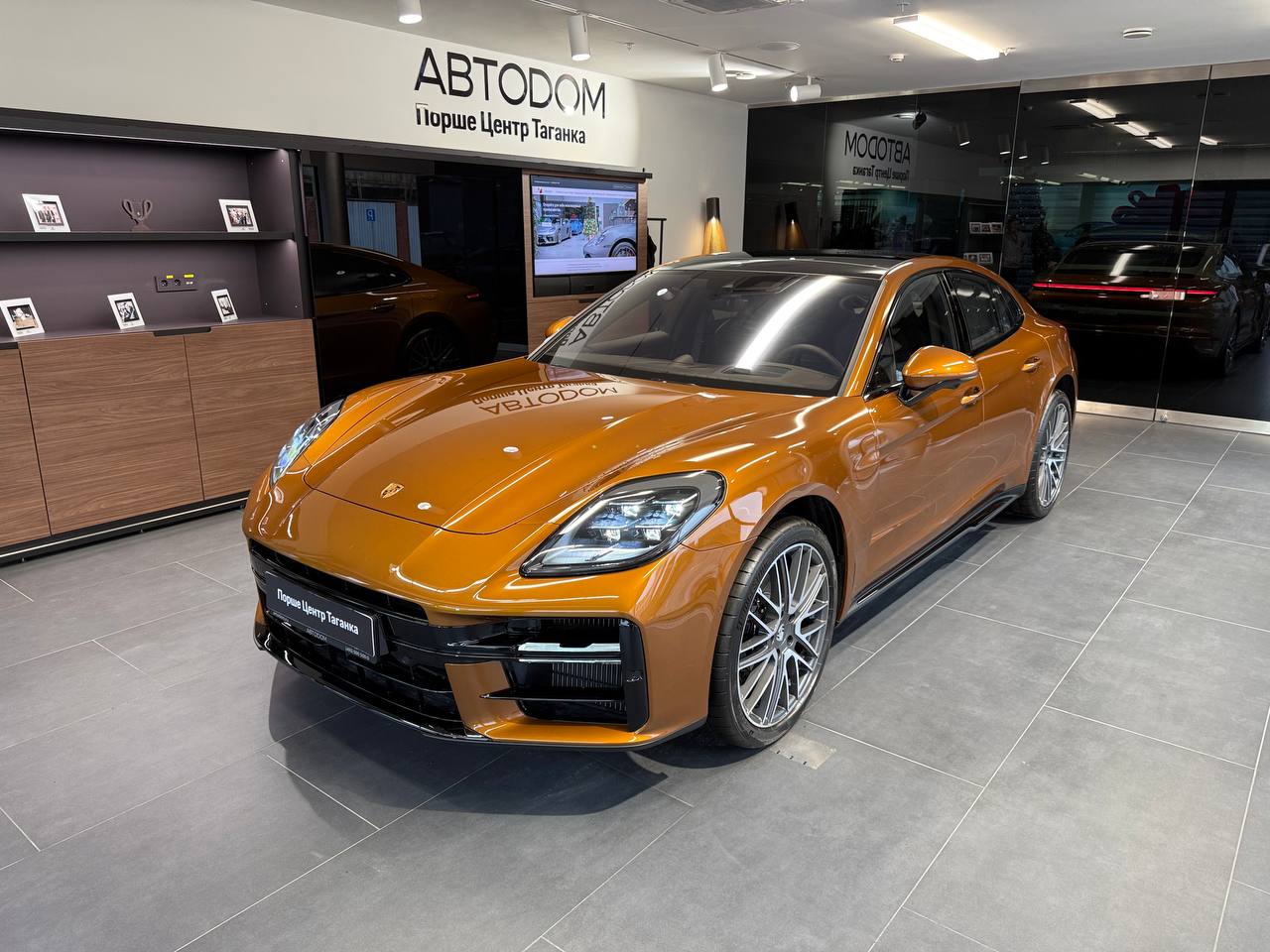 Автомобиль Porsche Panamera III поколение 4 2.9 AMT 4WD (353 л.с.) 4 Золотой 2025 