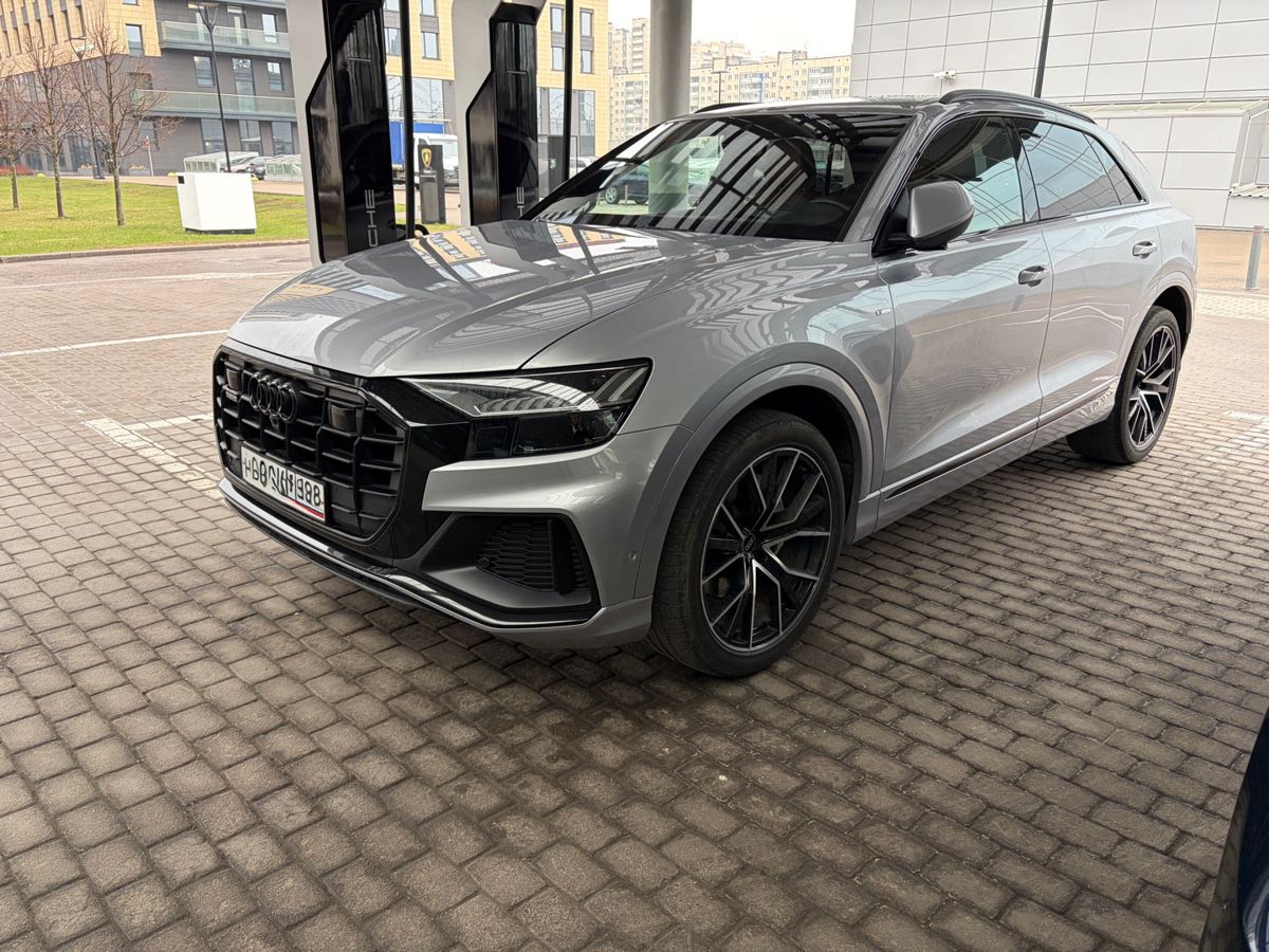 Автомобиль Audi Q8 I поколение (4M) 3.0d AT 4WD (249 л.с.) Advance Серый 2021 с пробегом 59 000 км