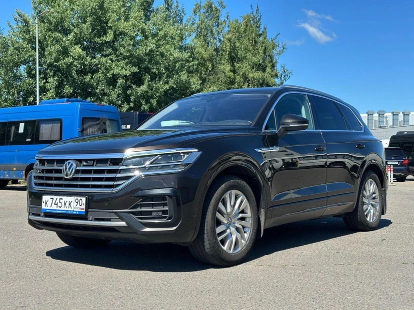 Volkswagen Touareg III поколение 3.0d AT 4WD (249 л.с.) Business R-Line Коричневый 2018 с пробегом 151 251 км