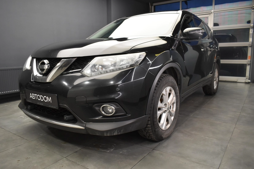 Автомобиль Nissan X-Trail III поколение (T32) 2.0 CVT 4WD (144 л.с.) Base Чёрный 2018 с пробегом 125 061 км
