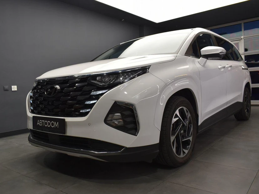Hyundai Custo I поколение 2.0 AT (236 л.с.) TOP Белый 2023 с пробегом 44 325 км