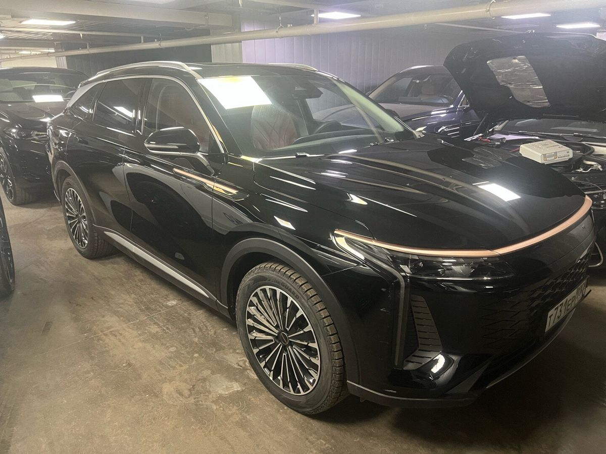 Автомобиль EXEED RX I поколение 2.0 AMT 4WD (249 л.с.) Platinum Чёрный 2023 с пробегом 24 836 км