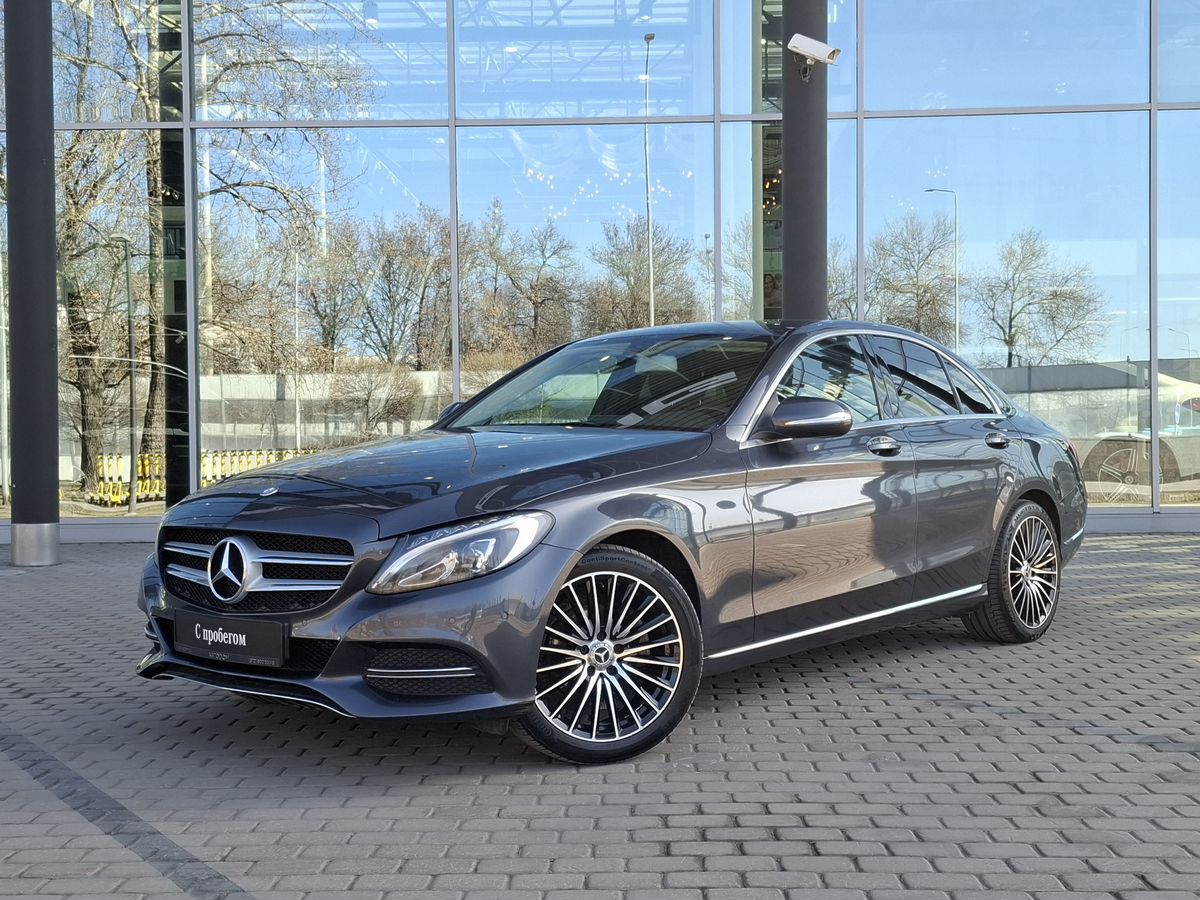 Автомобиль Mercedes-Benz C-Класс IV поколение (W205/S205/C205) 180 1.6 AT (156 л.с.) Особая серия Серый 2015 с пробегом 51 316 км