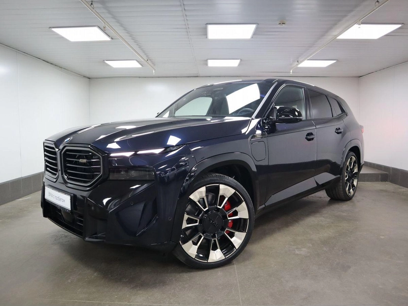 Автомобиль BMW XM I поколение 4.4hyb AT 4WD (653 л.с.) XM Чёрный 2023 с пробегом 200 км