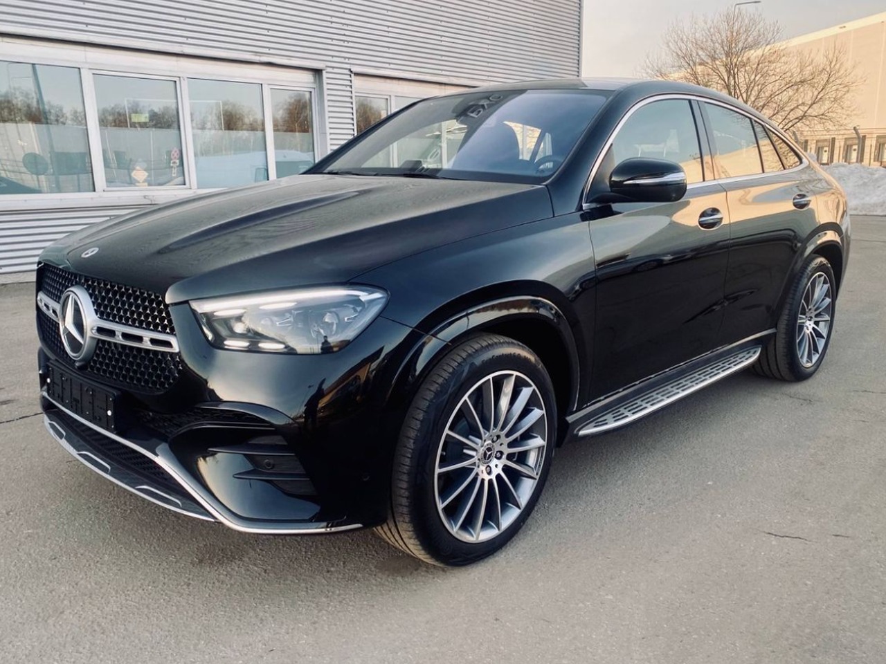 Автомобиль Mercedes-Benz GLE coupe II (C167) [рестайлинг] 3.0 AT 4Matic (380 л.с.) Base Чёрный 2025 