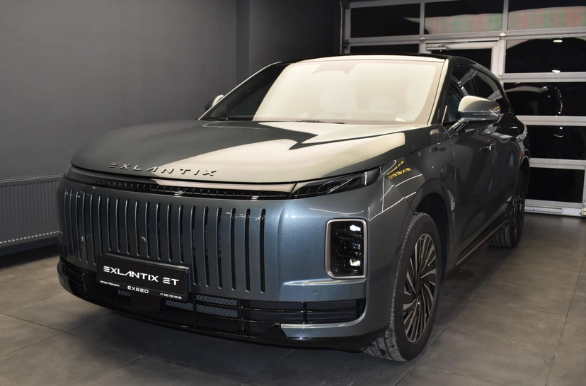 Автомобиль EXEED EXLANTIX ET I поколение 1.5hyb AT 4WD (469 л.с.) Top Серый 2025