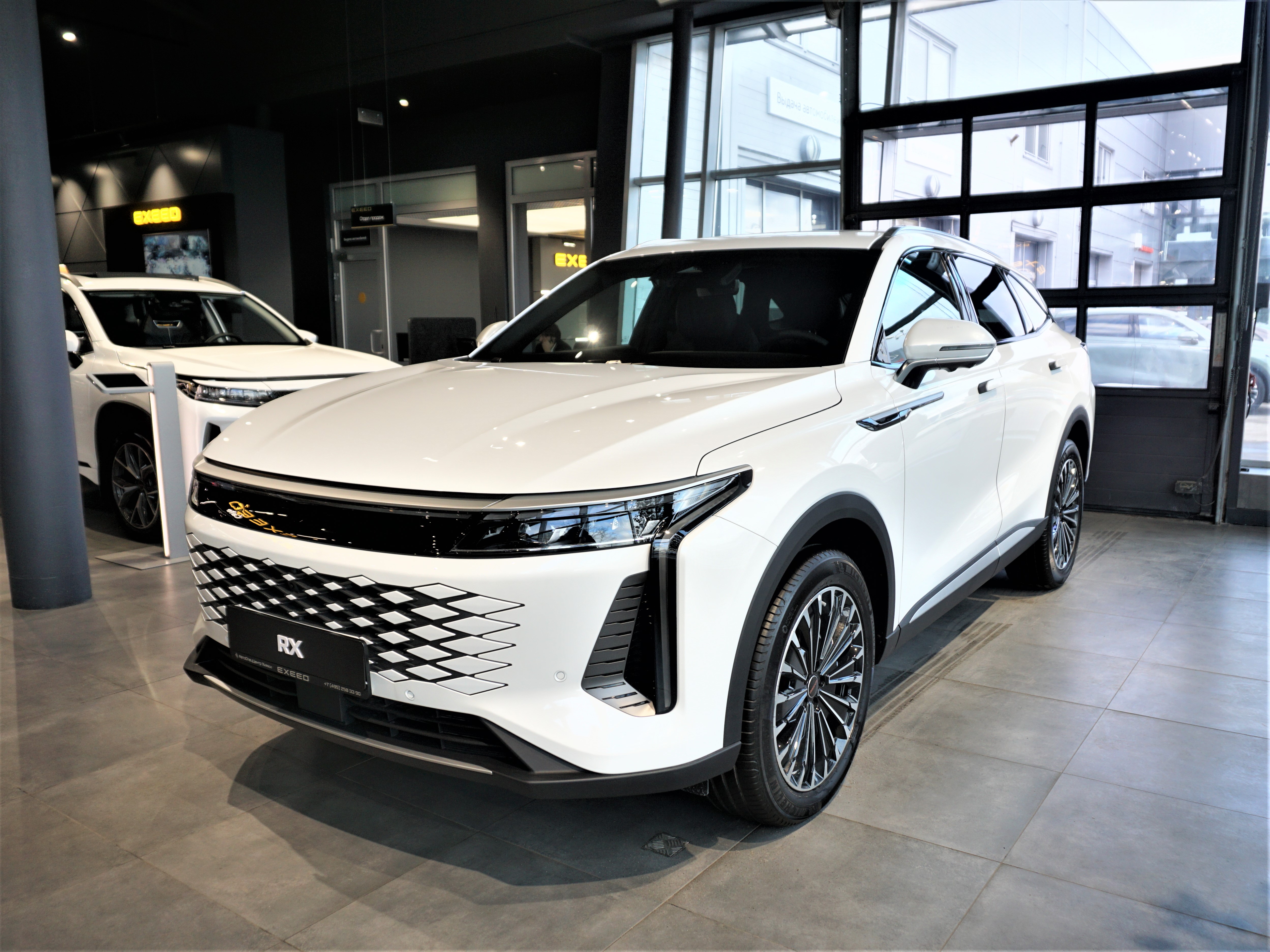 Автомобиль EXEED RX I поколение 2.0 AT 4WD (249 л.с.) Премиум Белый 2024 