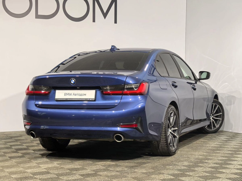 Автомобиль BMW 3 серии VII поколение (G20/G21/G28) 318 2.0 AT (156 л.с.) SE Синий 2021 с пробегом 64 000 км