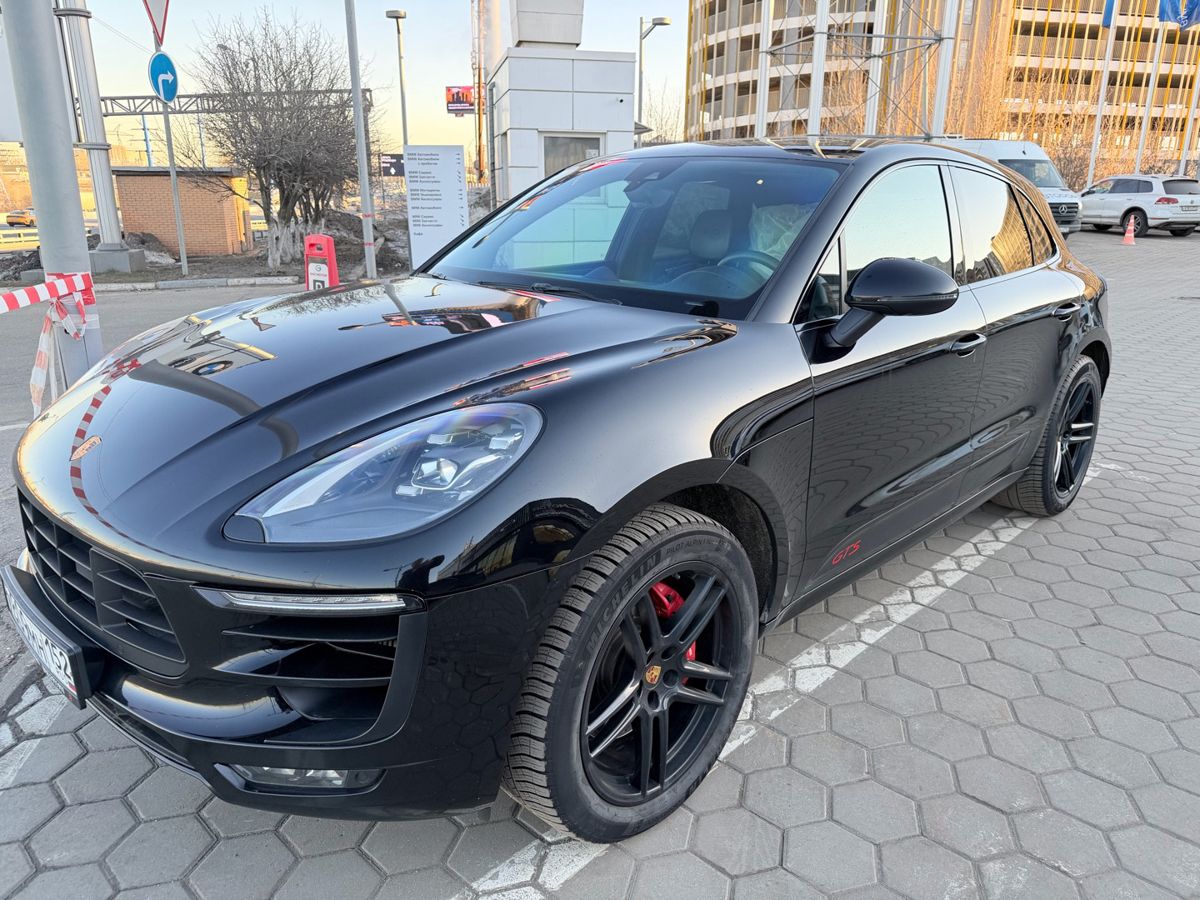 Автомобиль Porsche Macan I поколение GTS 3.0 AMT 4WD (360 л.с.) GTS Чёрный 2016 с пробегом 196 138 км