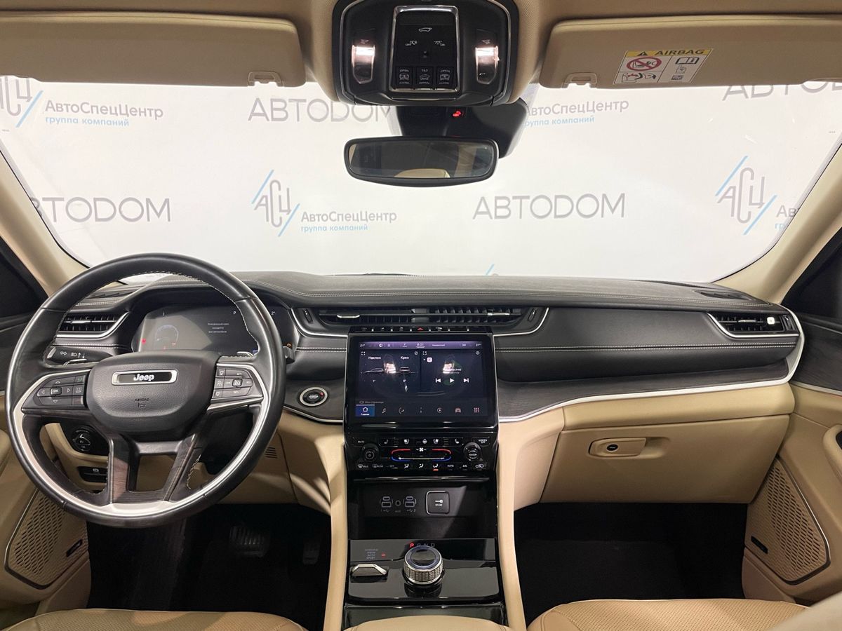 Автомобиль Jeep Grand Cherokee V поколение (WL) 3.6 AT 4WD (294 л.с.) Limited Чёрный 2022 с пробегом 71 406 км