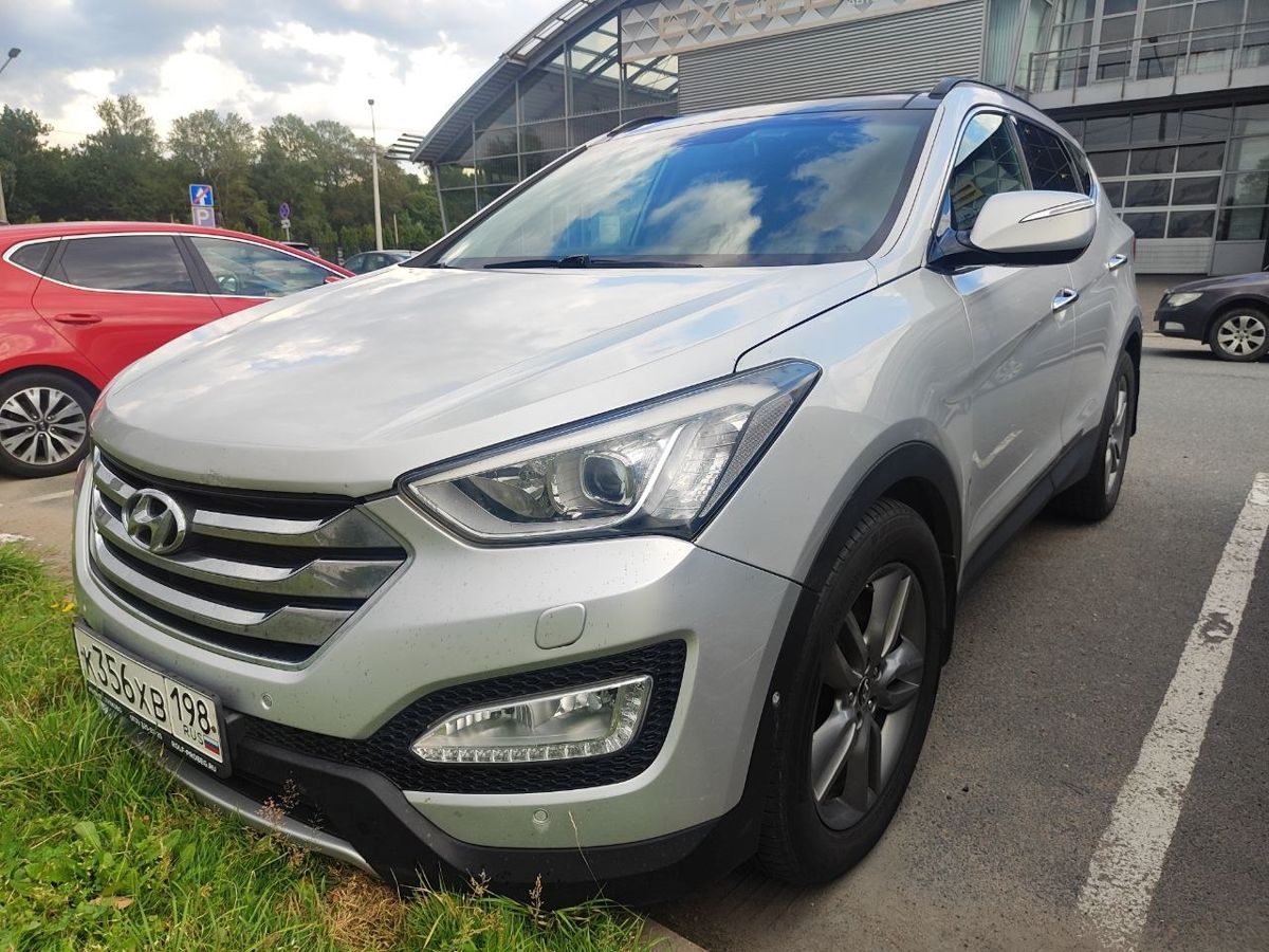 Hyundai Santa Fe III поколение (DM) 2.4 AT 4WD (175 л.с.) Sport Серебристый 2012 с пробегом 277 001 км