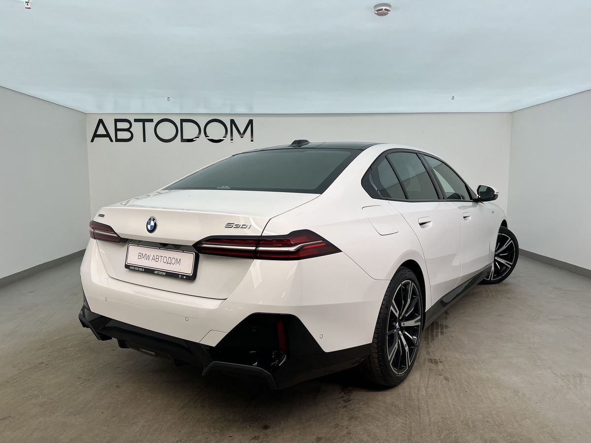 Автомобиль BMW 5 серии VIII поколение (G60) 2.0 AT 4WD (258 л.с.) M Sport Белый 2023 с пробегом 10 308 км