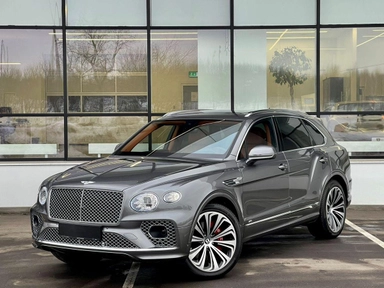 Автомобиль Bentley Bentayga I [рестайлинг] 4.0 AT 4WD (550 л.с.) Individual Серый 2022 с пробегом 79 км