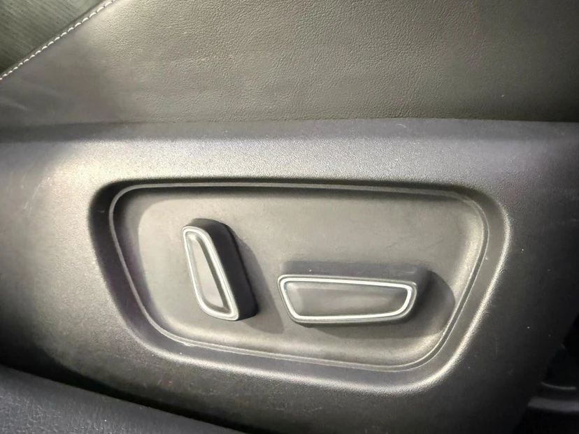 Автомобиль Toyota Camry IX поколение (XV80) 2.0 CVT (173 л.с.) Sport Чёрный 2024 с пробегом 42 000 км