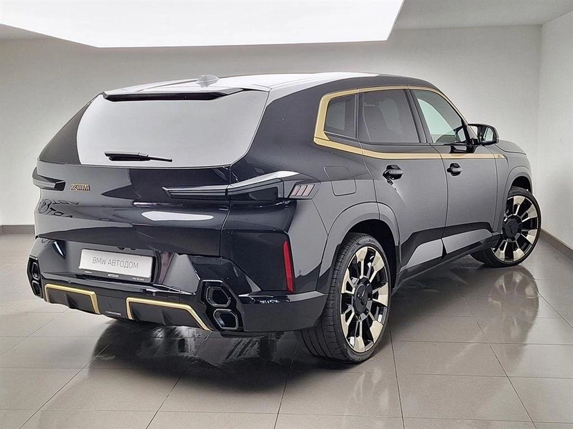 Автомобиль BMW XM I поколение 4.4hyb AT 4WD (653 л.с.) XM Чёрный 2024 с пробегом 8 470 км