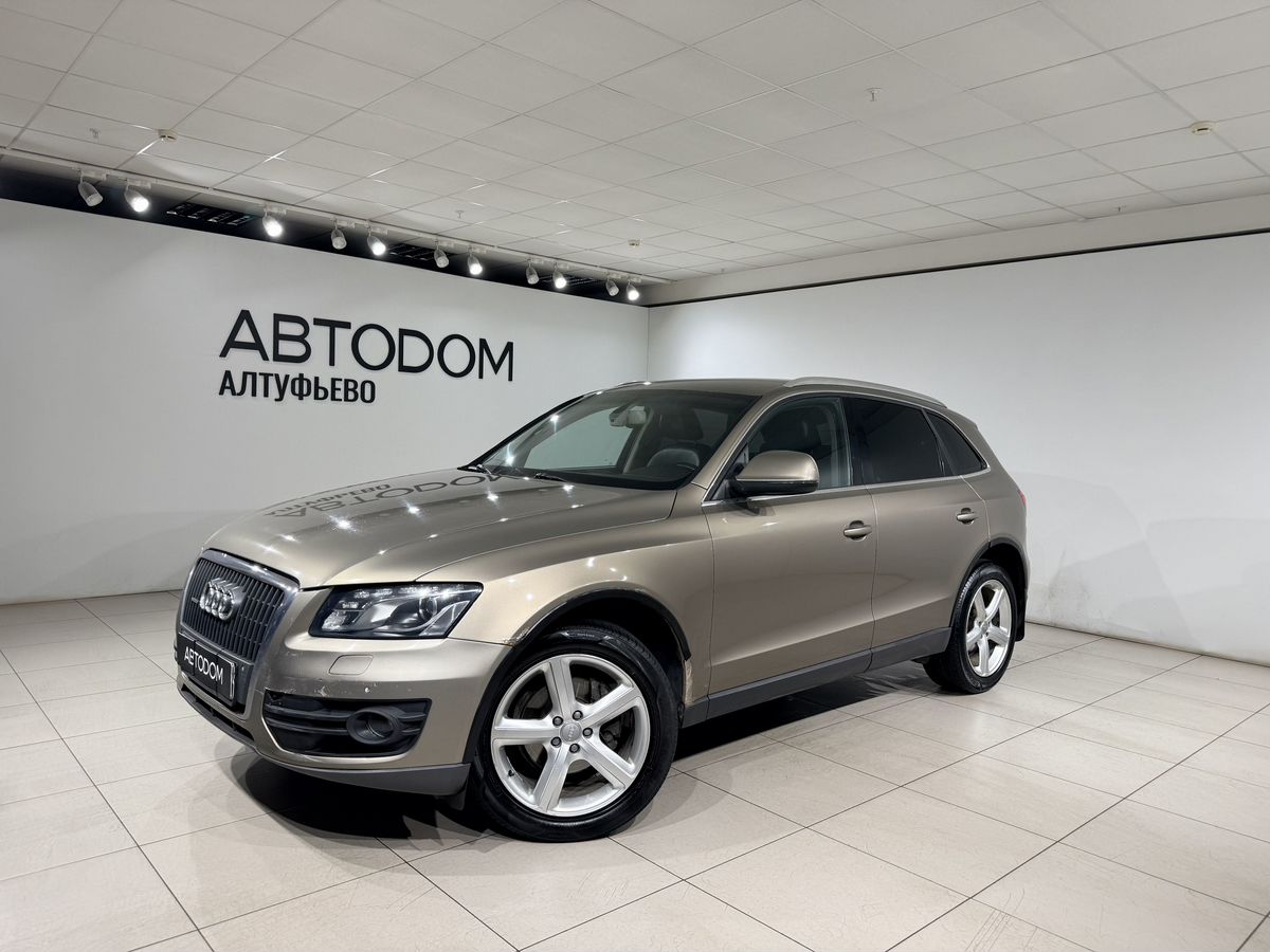 Audi Q5 I поколение (8R) 2.0 AMT 4WD (211 л.с.) Базовая Бежевый 2010 с пробегом 190 546 км