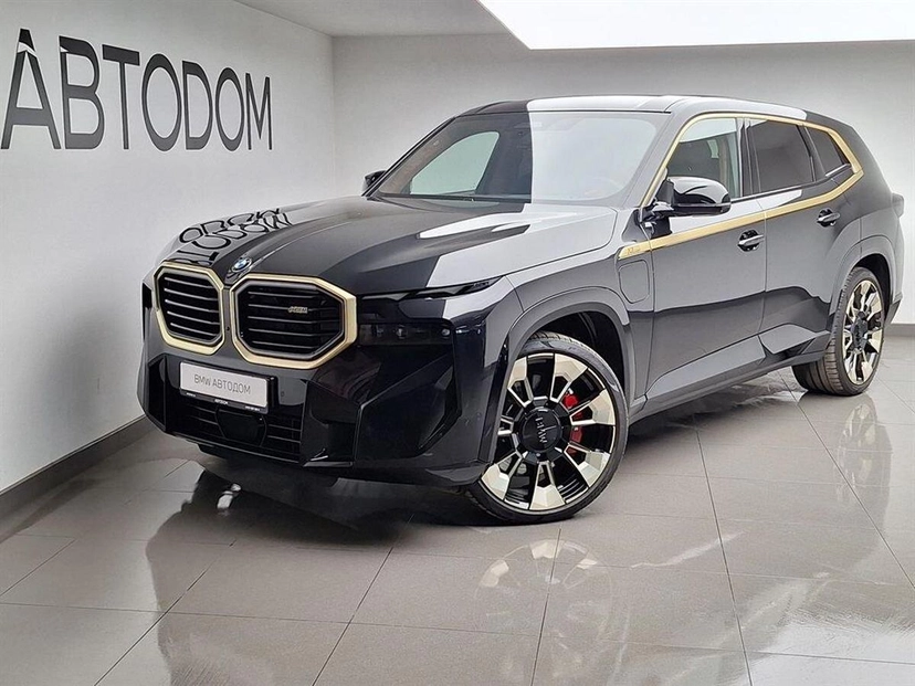 Автомобиль BMW XM I поколение 4.4hyb AT 4WD (653 л.с.) XM Чёрный 2024 с пробегом 8 470 км