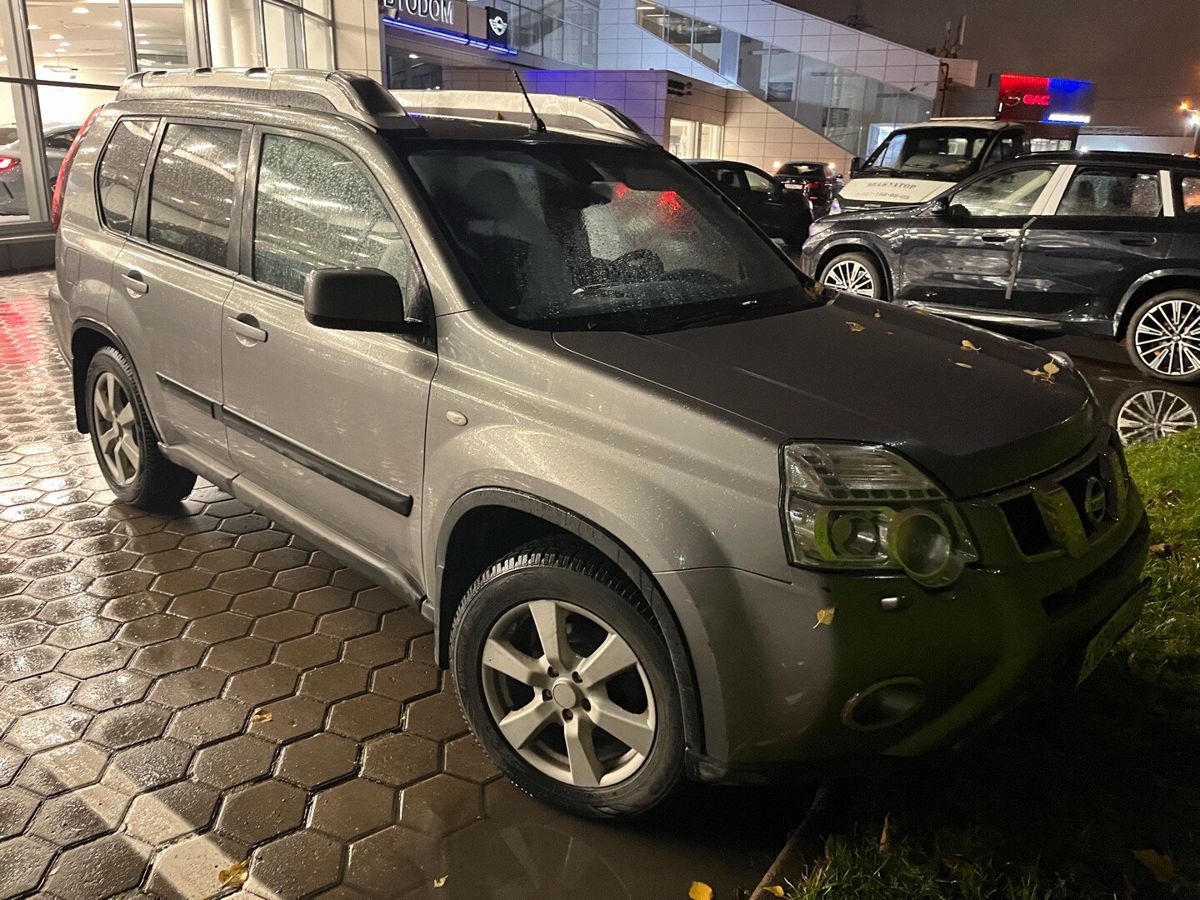 Nissan X-Trail II (T31) [рестайлинг] 2.0 MT 4WD (141 л.с.) SE Mid Серый 2014 с пробегом 112 074 км
