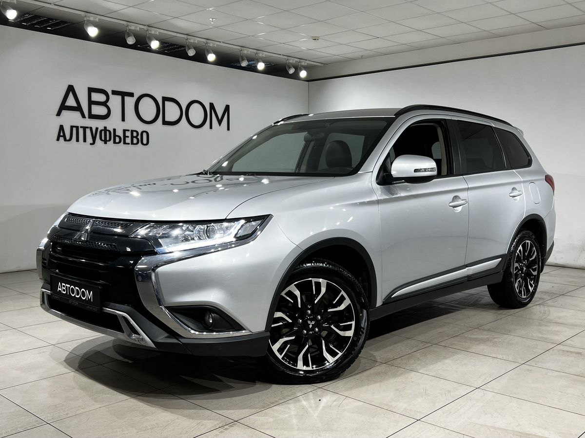 Mitsubishi Outlander III [3-й рестайлинг] 2.0 CVT 4WD (146 л.с.) Intense+ (2018-2021) Серый 2022 с пробегом 141 878 км