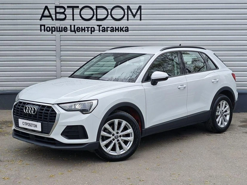 Автомобиль Audi Q3 II поколение (F3) 2.0d AMT (150 л.с.) Импорт Белый 2019 с пробегом 132 177 км