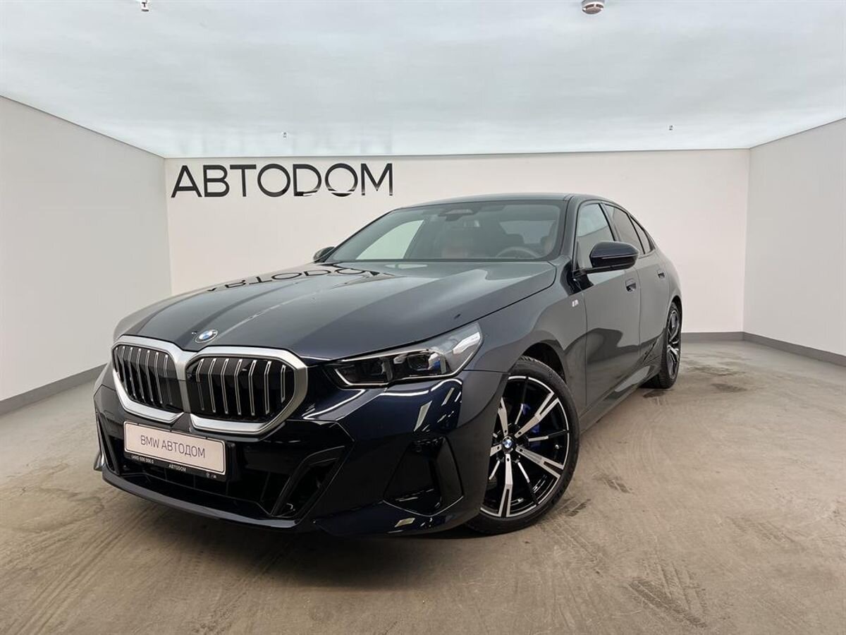 Автомобиль BMW 5 серии VIII поколение (G60) 2.0 AT 4WD (258 л.с.) M Sport Синий 2025 с пробегом 4 126 км