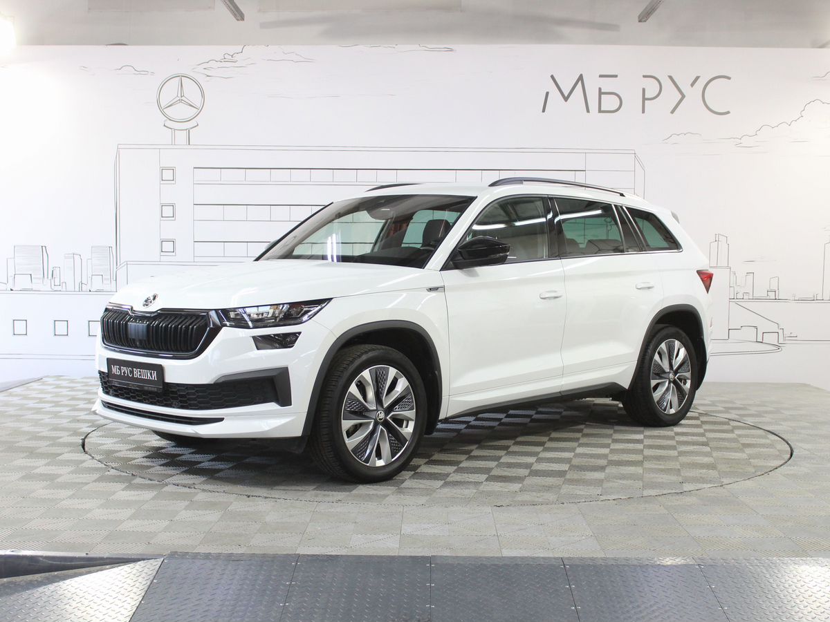 Skoda Kodiaq I [рестайлинг] 2.0 AMT 4WD (180 л.с.) Sportline Plus II Белый 2024 с пробегом 27 000 км