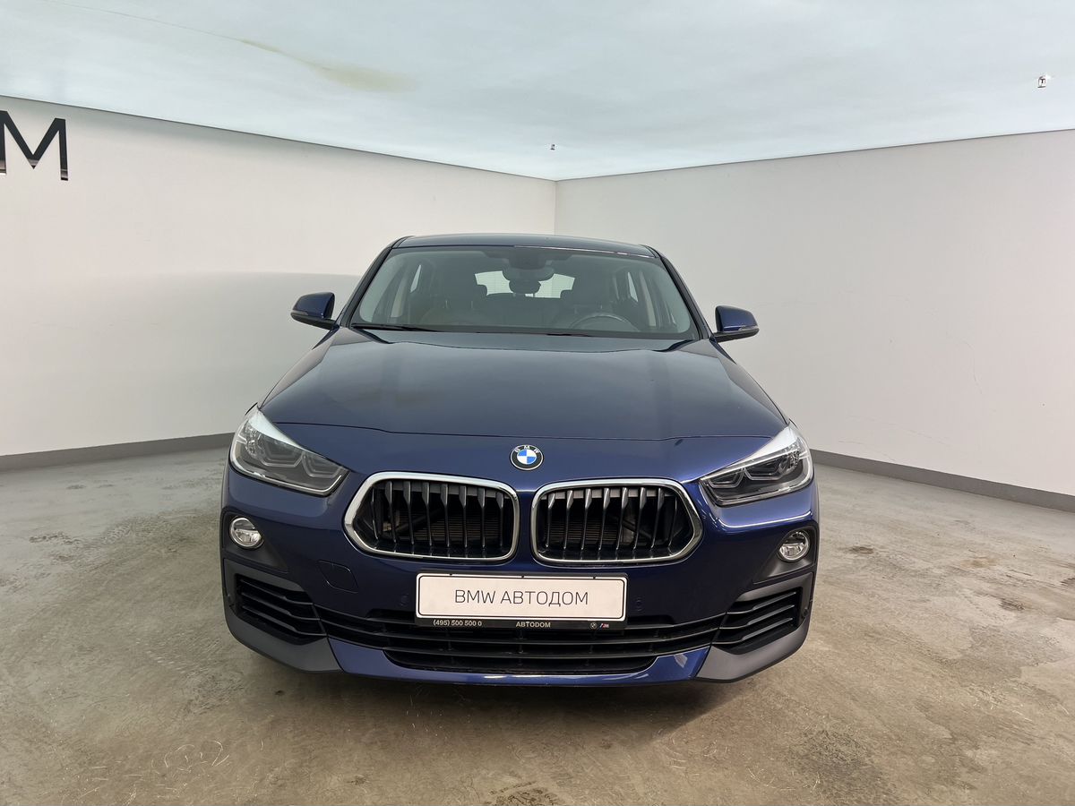 Автомобиль BMW X2 I поколение (F39) 1.5 AMT (140 л.с.) Advantage Синий 2018 с пробегом 49 327 км