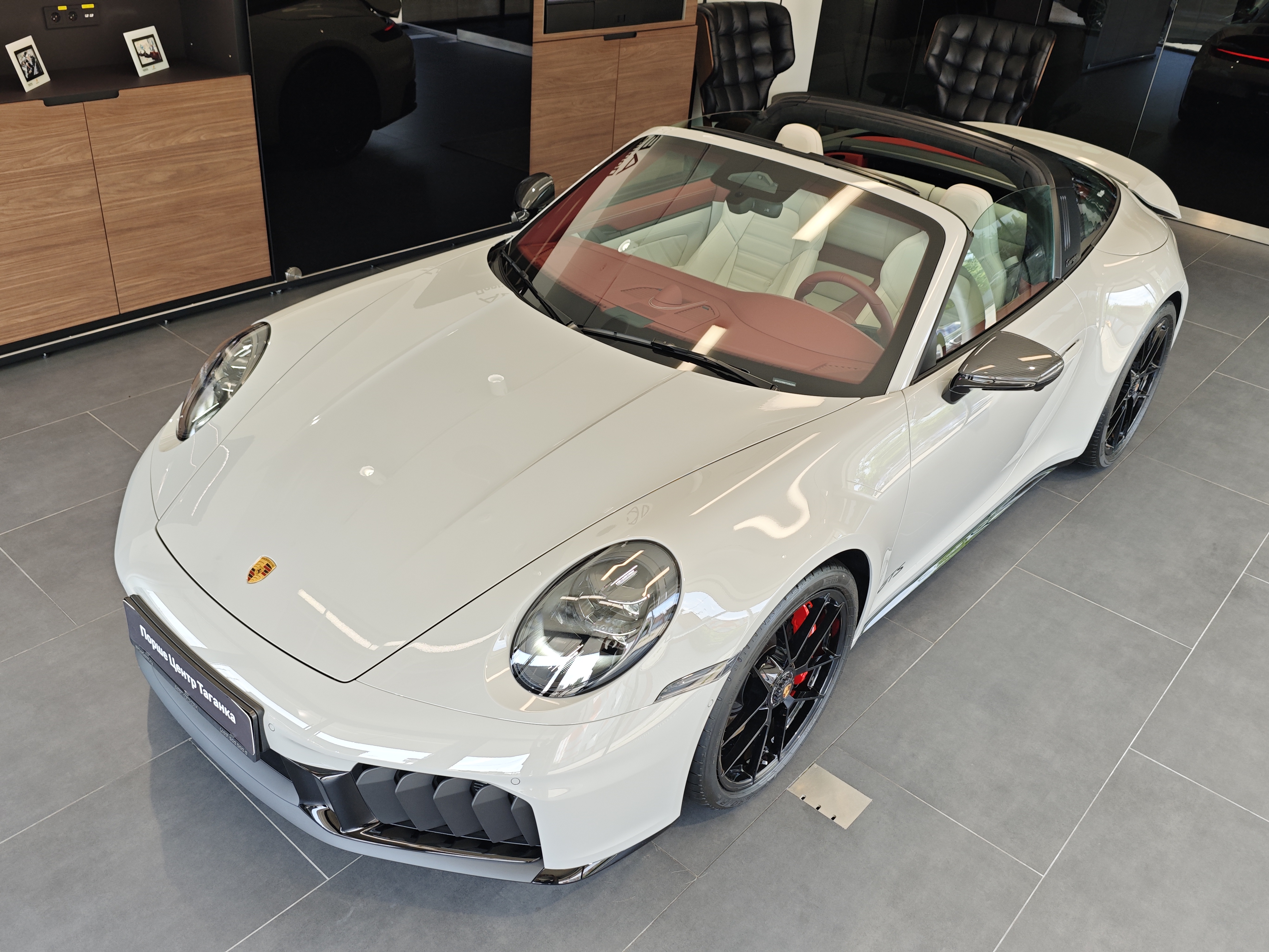 Porsche 911 VIII (992) [рестайлинг] GTS 3.6 AMT 4WD (541 л.с.) Targa GTS Серый 2026 