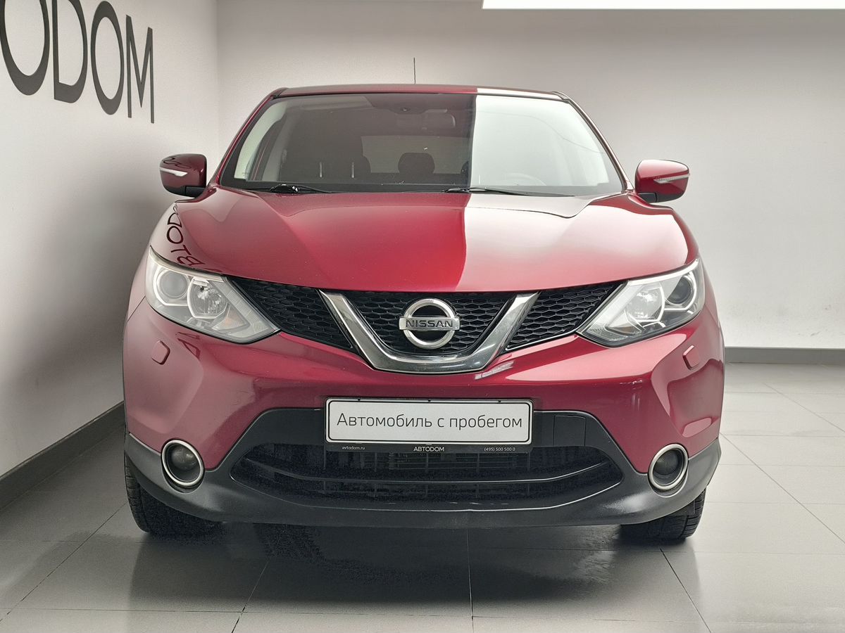 Автомобиль Nissan Qashqai II поколение 2.0 CVT (144 л.с.) QE Красный 2014 с пробегом 232 019 км