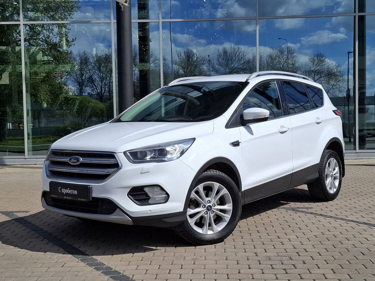 Ford Kuga II [рестайлинг] 2.5 AT (150 л.с.) Titanium Белый 2018 с пробегом 148 992 км