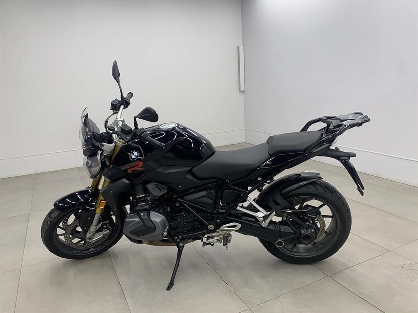 Мотоцикл BMW Motorrad R 1250 R I поколение R 1250 R Base Чёрный 2021 с пробегом 14 241 км