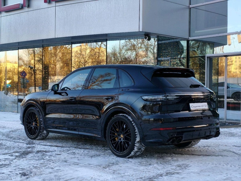 Автомобиль Porsche Cayenne III поколение GTS 4.0 AT 4WD (460 л.с.) GTS Чёрный 2021 с пробегом 63 037 км