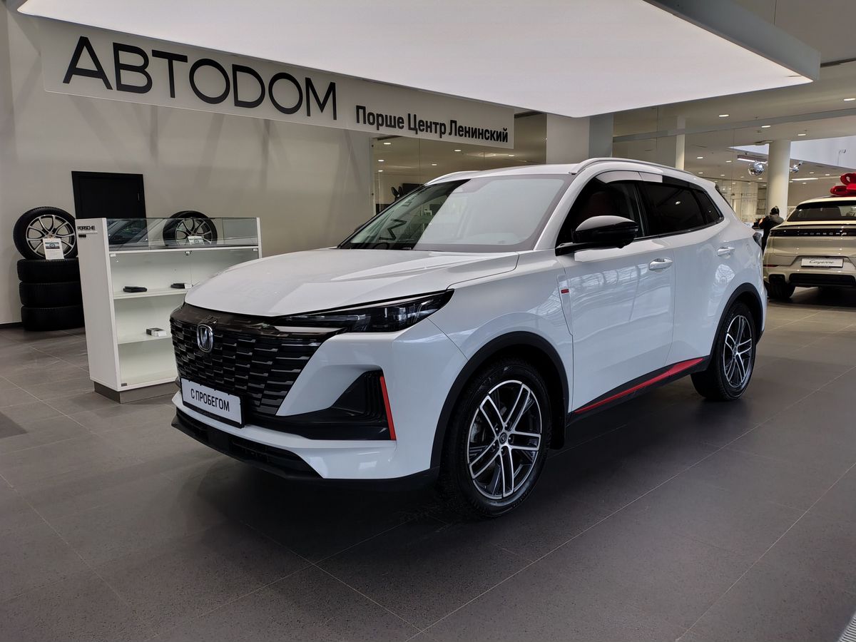 Автомобиль Changan CS55PLUS I [рестайлинг] 1.5 AMT (181 л.с.) Tech Белый 2024 с пробегом 35 900 км