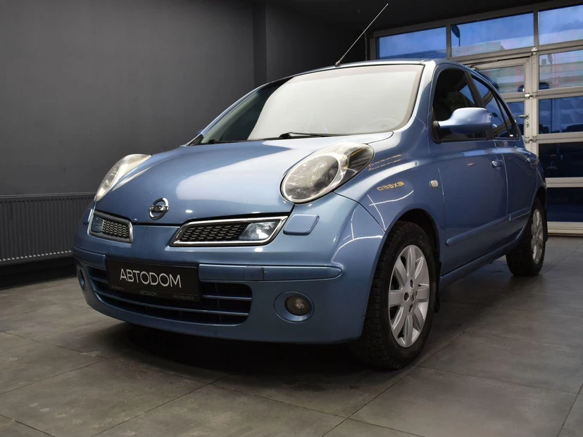 Автомобиль Nissan Micra III поколение (K12) 1.4 AT (88 л.с.) Base Голубой 2008 с пробегом 182 000 км