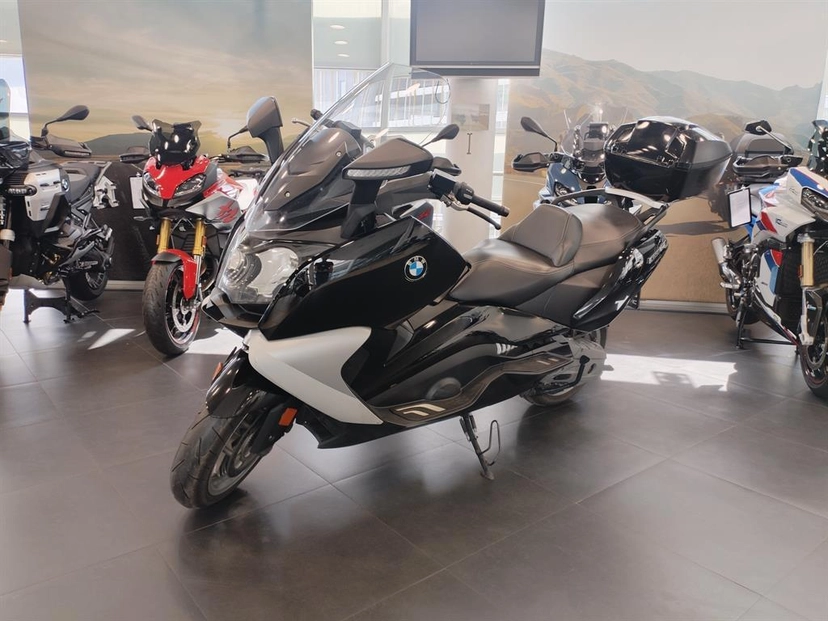 Мотоцикл BMW Motorrad C 650 GT I поколение C 650 GT Base Чёрный 2016 с пробегом 41 883 км
